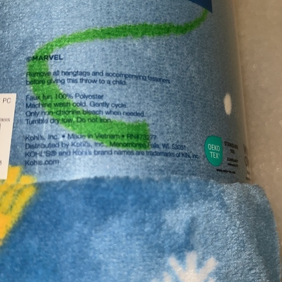 π Marvel Spider Man Oversized Throw Blanket Holiday Super Soft Plush - Picture 3 of 3